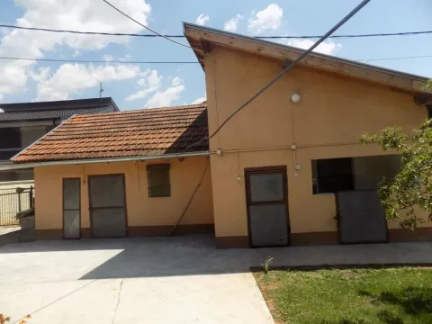 Sale, house, 105m², Ćuprija, Srbija - image 17