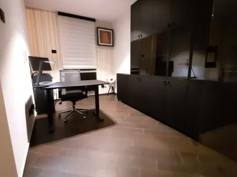 Sale, three bedroom apartment, 240m², Centar, Novi Sad - image 11