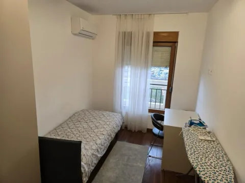 Izdavanje, dvosoban stan, 70m², Master Kvart, Podgorica - image 3
