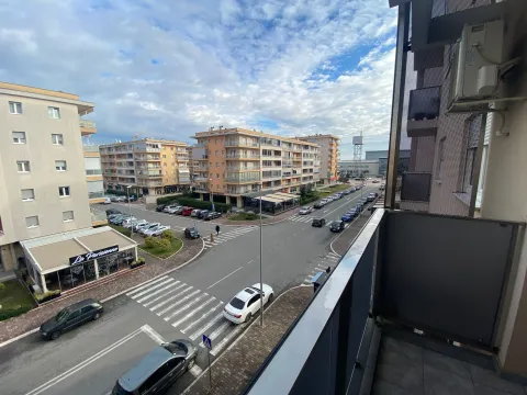 Rent, one bedroom apartment, 47m², City Kvart, Podgorica - image 5