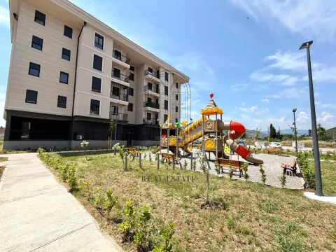 Prodaja, jednosoban stan, 45m², Tološi, Podgorica - image 14