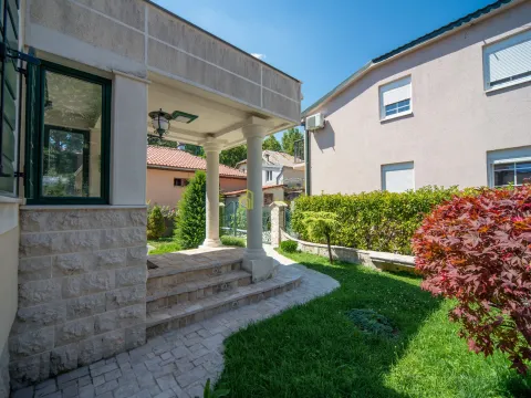 Sale, house, 168m², Cetinje, Crna Gora - image 41