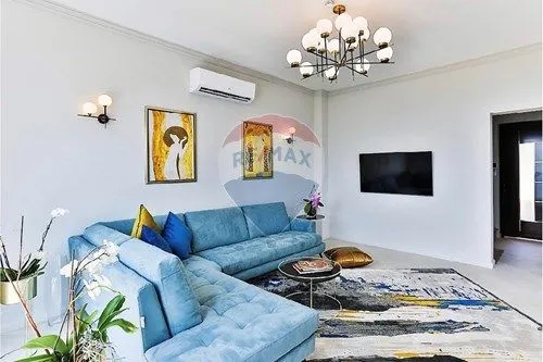 Prodaja, kuća, 220m², Reževići, Budva