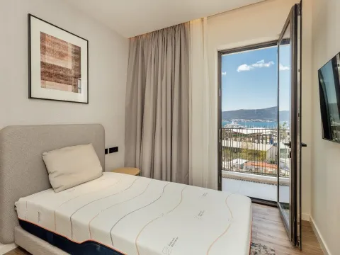 Prodaja, dvosoban stan, 87m², Porto Montenegro, Tivat - image 12