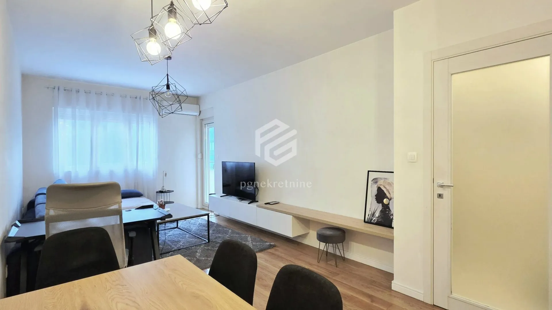 Rent, one bedroom apartment, 50m², Central Point, Podgorica