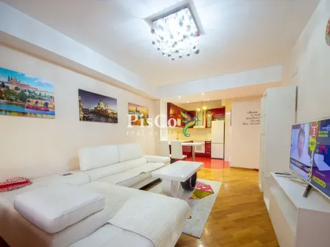 Prodaja, jednosoban stan, 52m², City Kvart, Podgorica - image 7