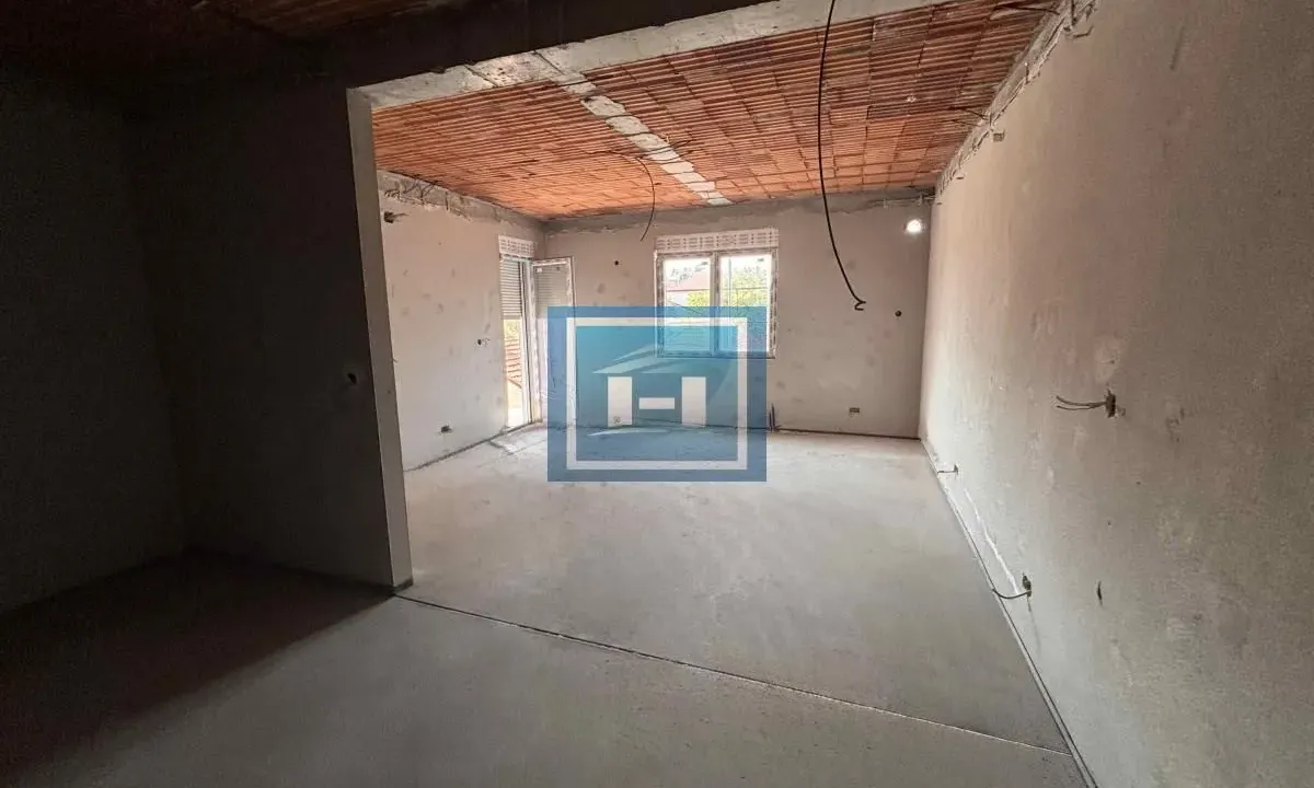 Prodaja, jednosoban stan, 66m², Centar, Jagodina