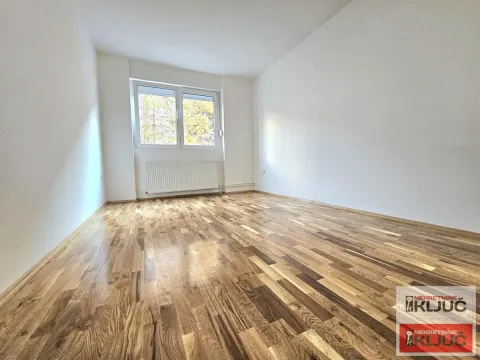 Prodaja, dvosoban stan, 43m², Cara Dušana, Novi Sad Sve Podlokacije - image 5