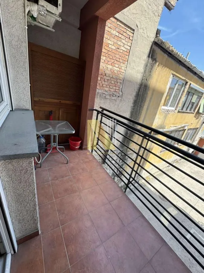 Izdavanje, jednosoban stan, 35m², Rotkvarija, Novi Sad Sve Podlokacije