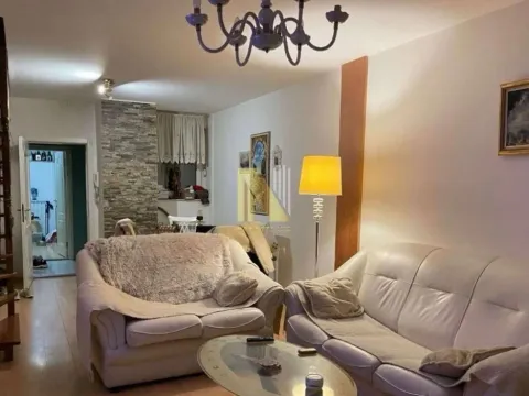 Prodaja, kuća, 180m², Lipov gaj, Novi Sad Sve Podlokacije - image 3