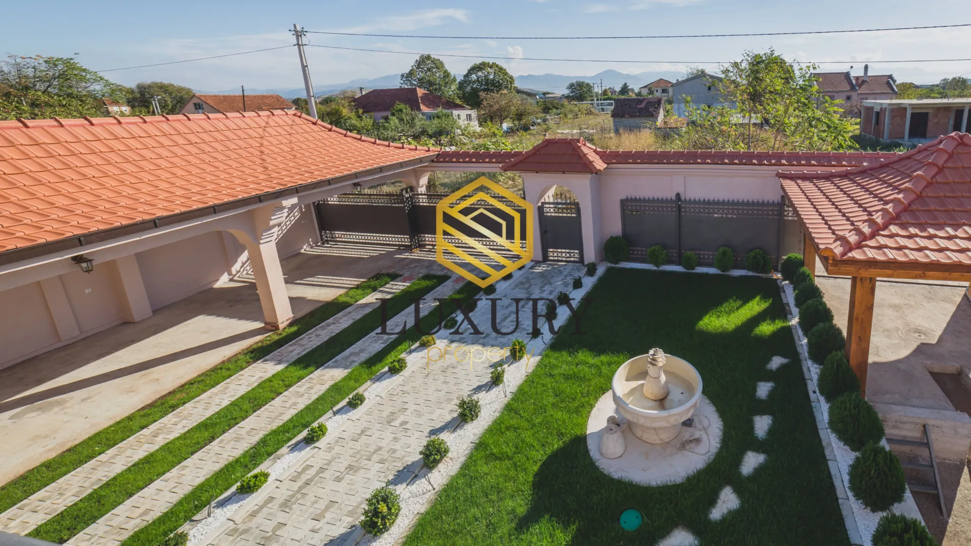 Prodaja, kuća, 200m², Donji Kokoti, Podgorica