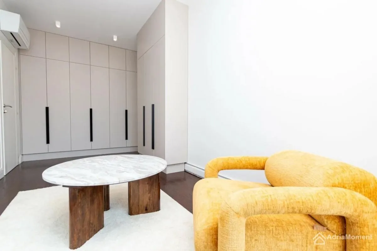 Prodaja, dvosoban stan, 158m², Herceg Novi, Crna Gora