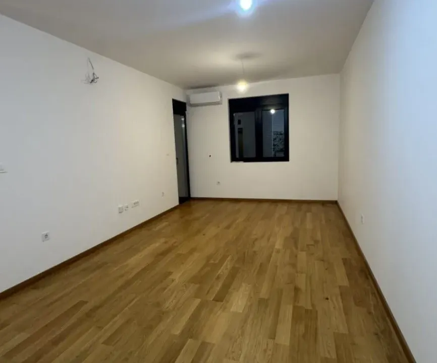Izdavanje, jednosoban stan, 45m², City Kvart, Podgorica