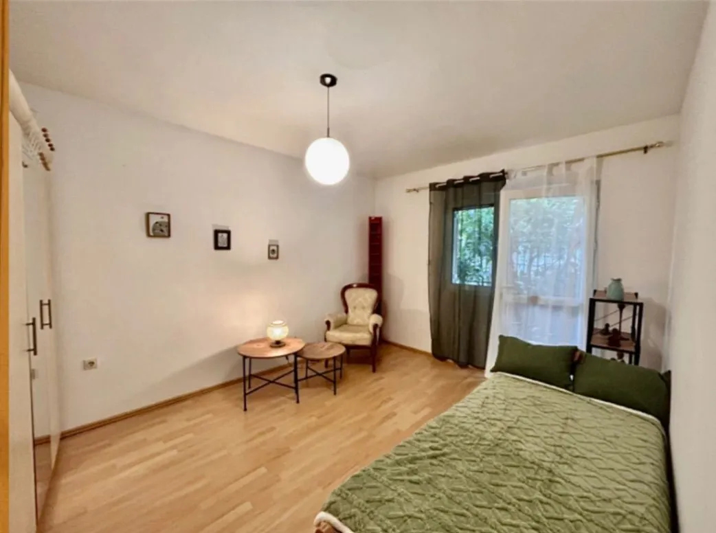 Rent, two bedroom apartment, 100m², Kalimanj, Tivat