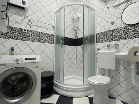 Izdavanje, dvosoban stan, 50m², Jodna Banja, Novi Sad Sve Podlokacije - image 2