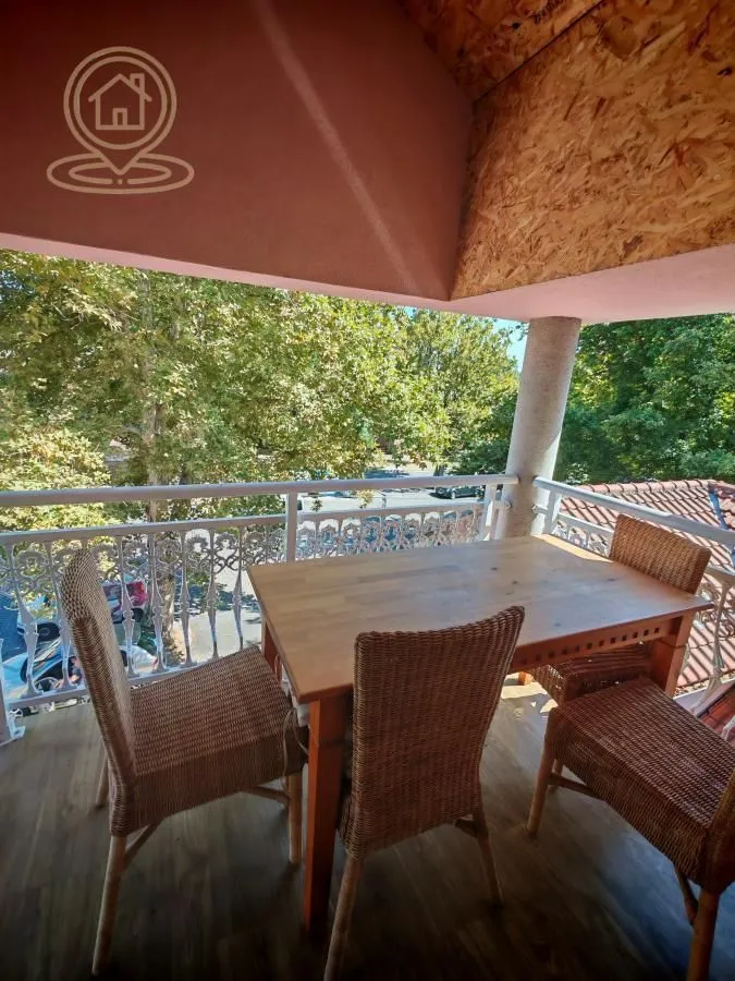 Rent, four bedroom apartment, 105m², Cvetkova Pijaca, Zvezdara Sve Podlokacije