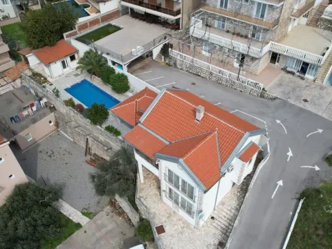 Sale, house, 370m², Sveti Stefan, Budva - image 2
