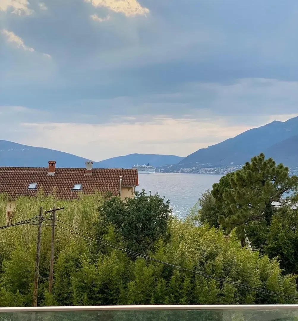 Prodaja, jednosoban stan, 35m², Donja Lastva, Tivat