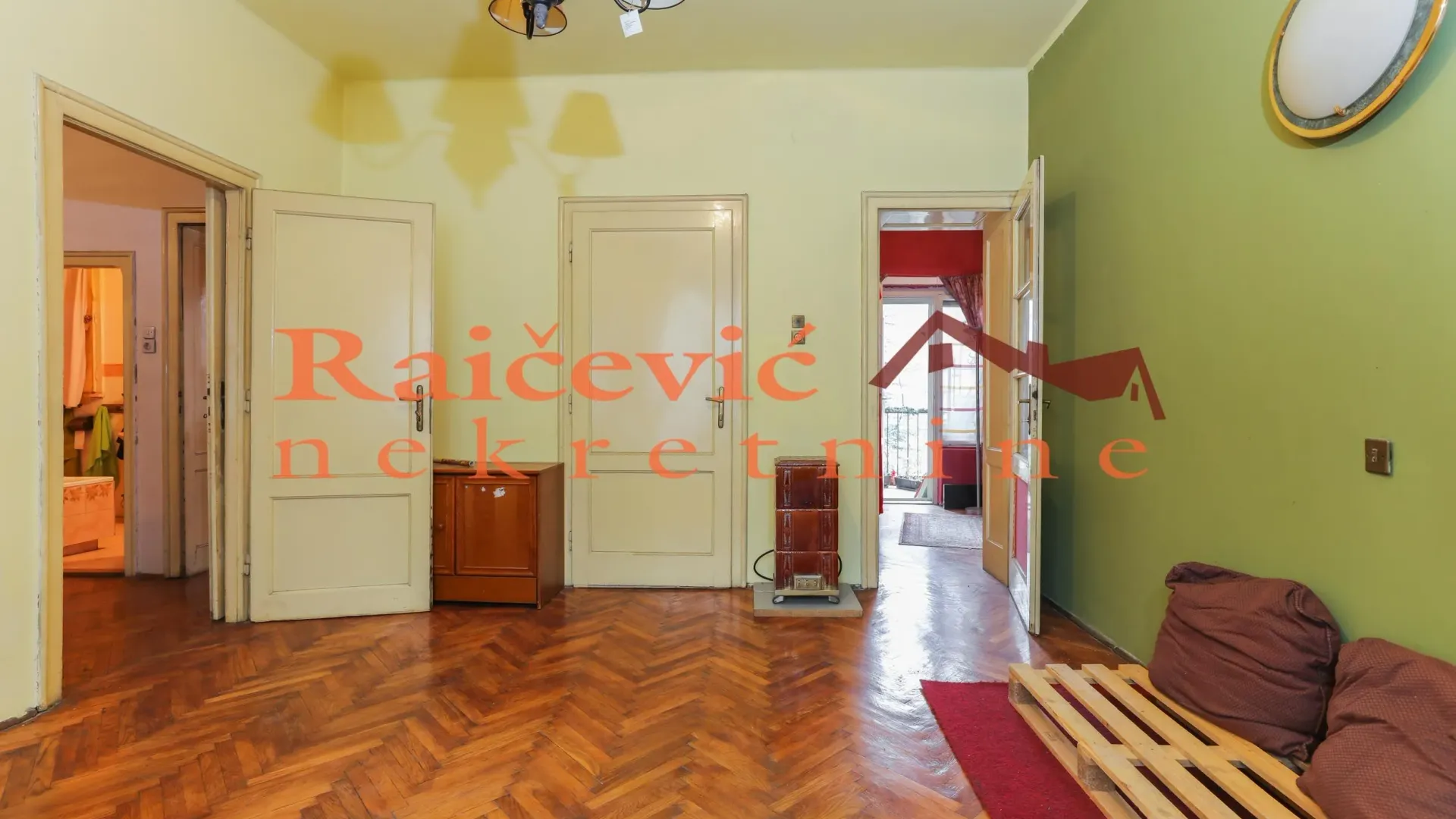 Sale, three bedroom apartment, 95m², Vračar, Šid