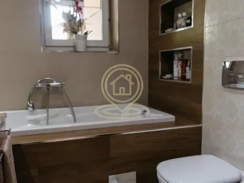 Izdavanje, četvorosoban stan, 120m², Telep, Novi Sad Sve Podlokacije - image 13