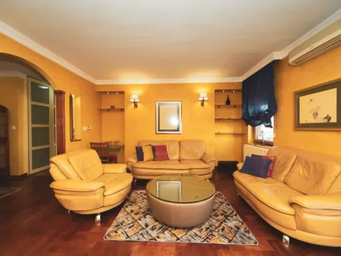 Izdavanje, jednosoban stan, 50m², Preko Morače, Podgorica - image 9