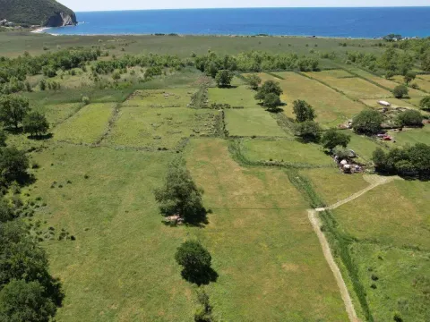Prodaja, plac, 7388m², Buljarica, Budva