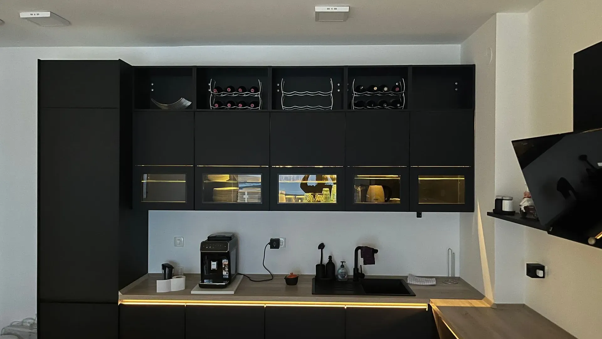Prodaja, dvosoban stan, 102m², Seoce, Budva