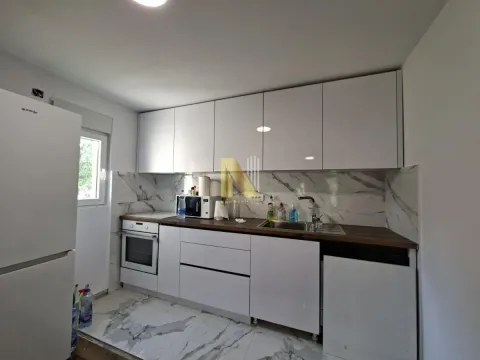 Prodaja, kuća, 120m², Perlez, Zrenjanin - image 9