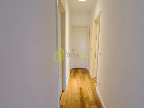 Izdavanje, trosoban stan, 95m², City Kvart, Podgorica - image 12