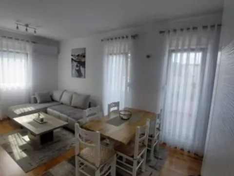 Izdavanje, dvosoban stan, 61m², Zagorič, Podgorica - image 6