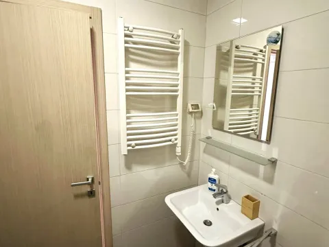 Prodaja, jednosoban stan, 44m², City Kvart, Podgorica - image 8