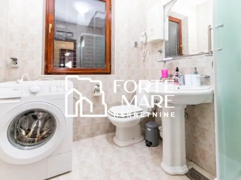 Prodaja, kuća, 241m², Đenovići, Herceg Novi - image 9