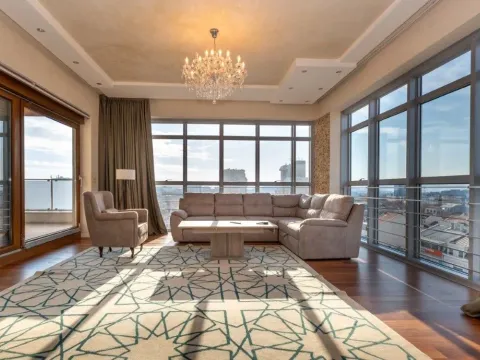 Rent, three bedroom apartment, 275m², Podgorica, Crna Gora - image 2