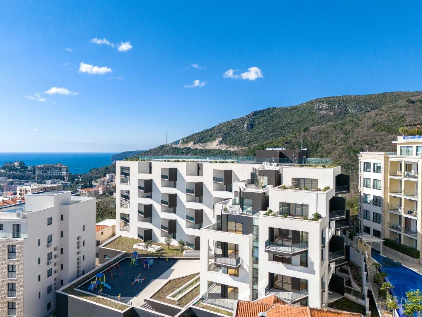 Sale, one bedroom apartment, 60m², Bečići, Budva