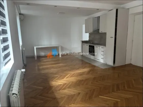Izdavanje, trosoban stan, 80m², Crveni Krst, Beograd