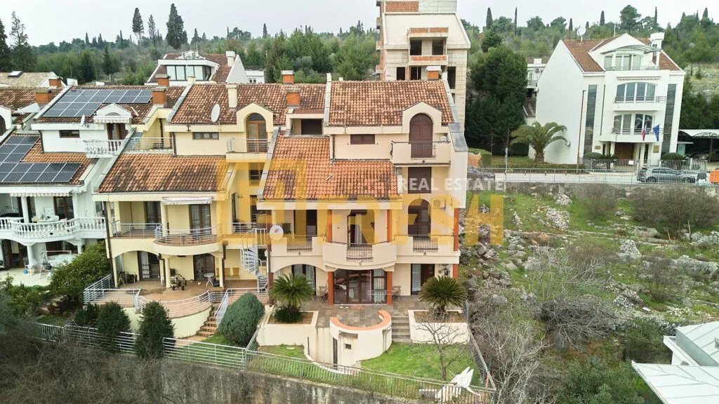 Rent, house, 280m², Gorica C, Podgorica