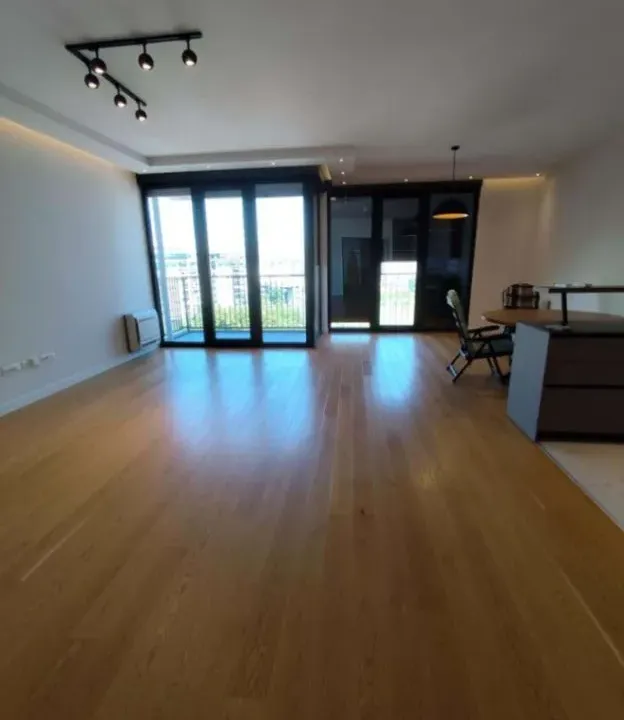 Prodaja, trosoban stan, 127m², Preko Morače, Podgorica