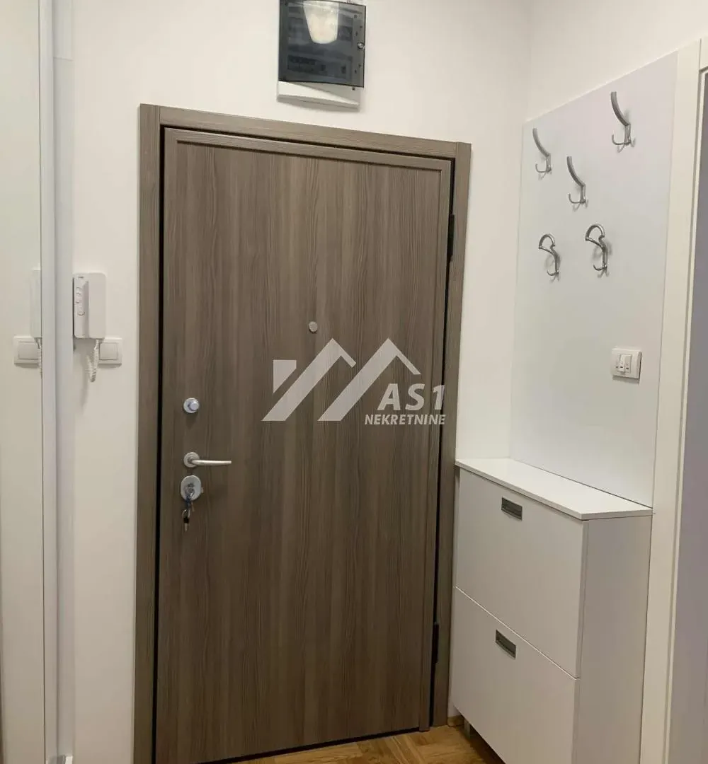 Izdavanje, stan, 33m², Spens, Novi Sad Sve Podlokacije