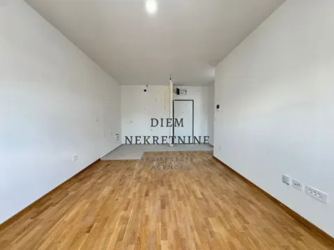 Izdavanje, jednosoban stan, 45m², Stari Aerodrom, Podgorica - image 3