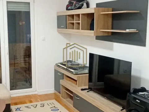 Izdavanje, jednosoban stan, 45m², Pobrežje, Podgorica - image 2