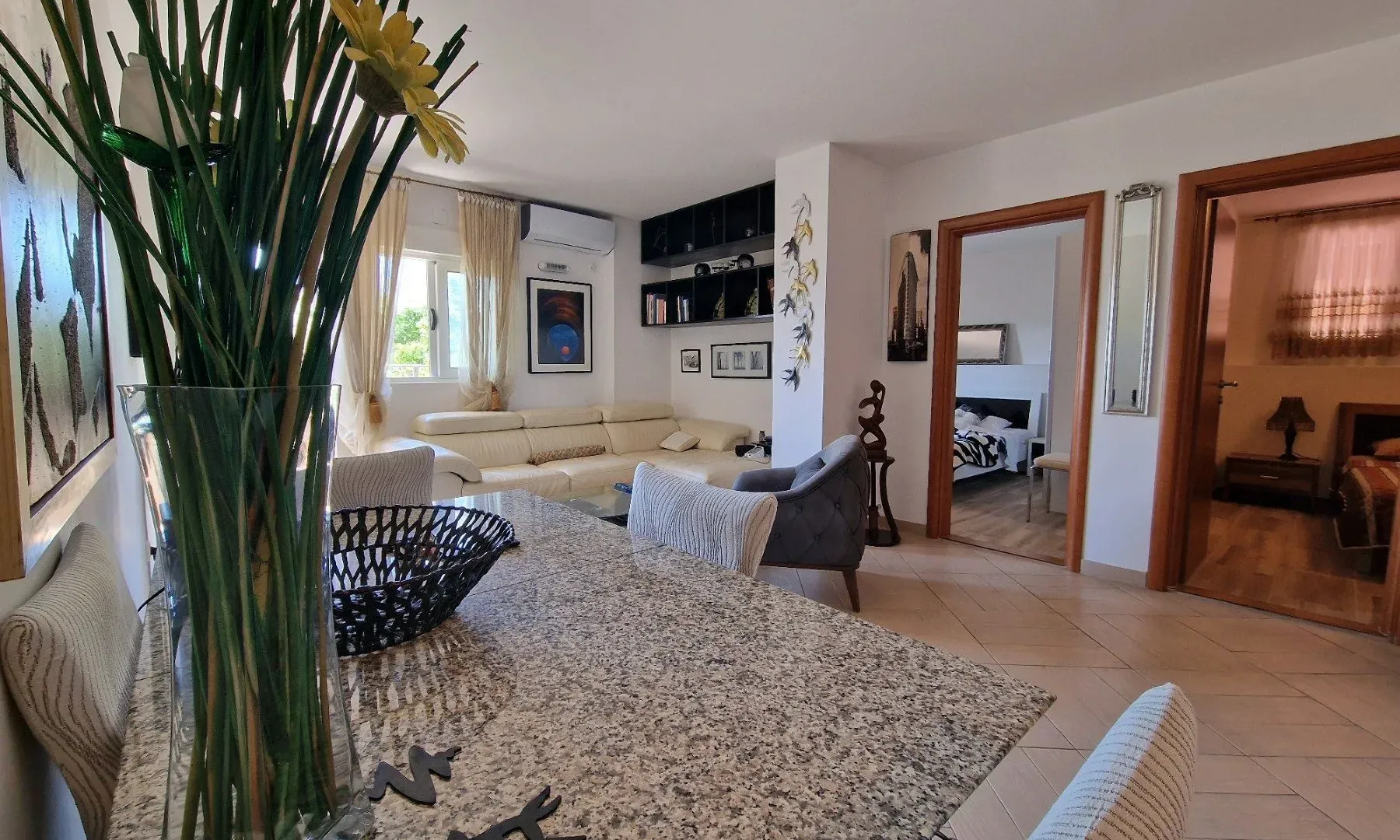 Rent, two bedroom apartment, 75m², Budva, Crna Gora