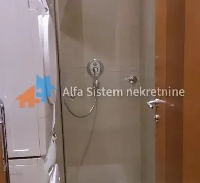 Rent, three bedroom apartment, 95m², Savski Venac, Beograd - image 23