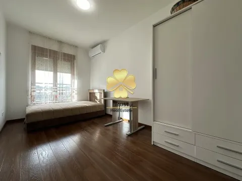 Izdavanje, dvosoban stan, 75m², Master Kvart, Podgorica - image 3