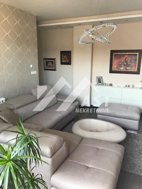 Izdavanje, trosoban stan, 88m², Sajam, Novi Sad Sve Podlokacije