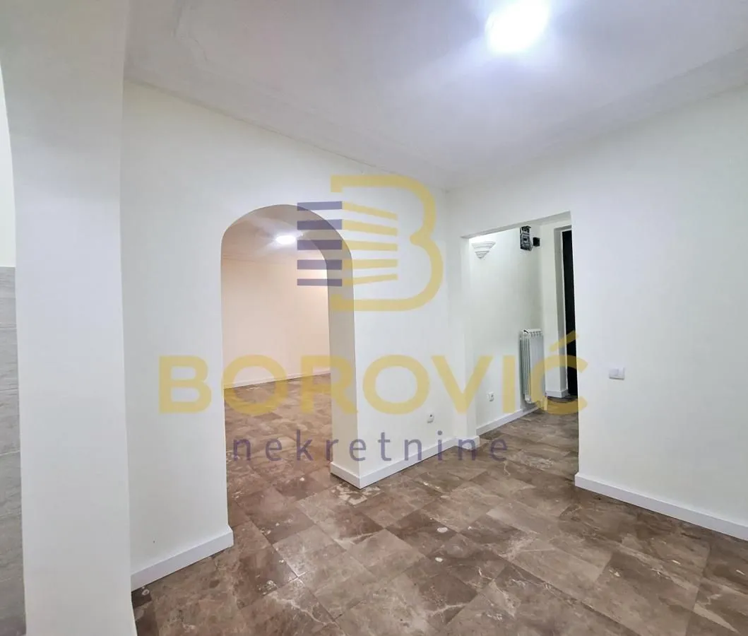Rent, four bedroom apartment, 65m², Lekino Brdo, Voždovac Sve Podlokacije