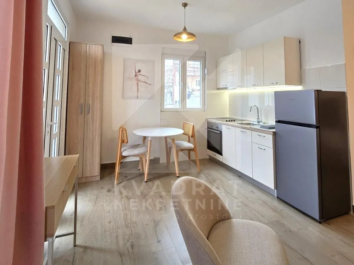 Rent, studio apartment, 25m², Malo Brdo, Podgorica