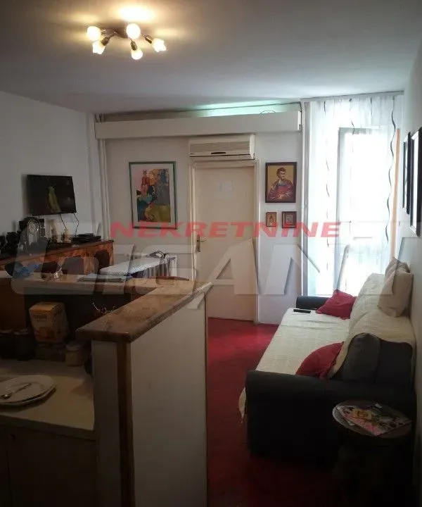 Prodaja, trosoban stan, 85m², Gundulićev Venac, Beograd