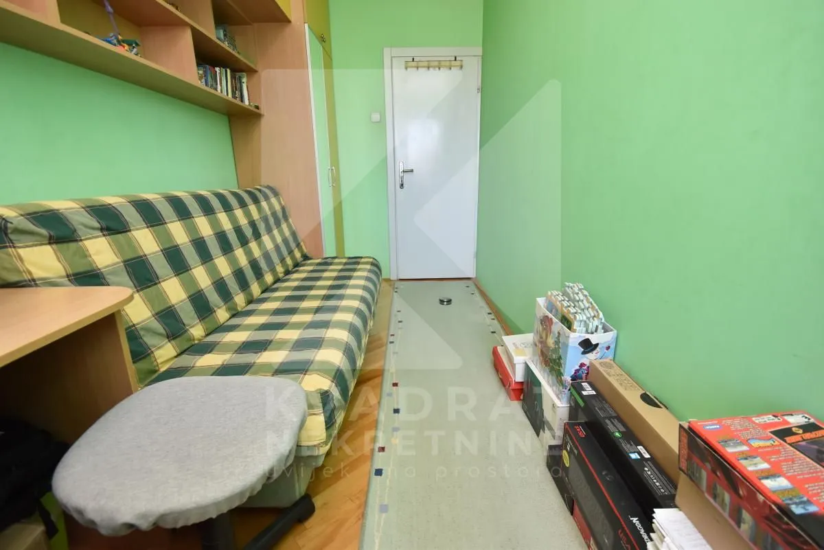 Prodaja, četvorosoban stan, 92m², Lepa Kata, Podgorica