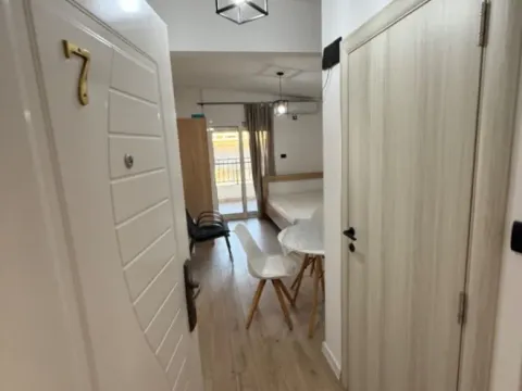 Izdavanje, jednosoban stan, 35m², Ilino, Bar - image 1