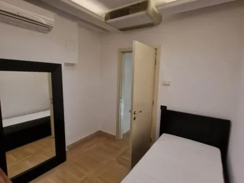 Izdavanje, četvorosoban stan, 150m², Savski Venac, Beograd - image 9